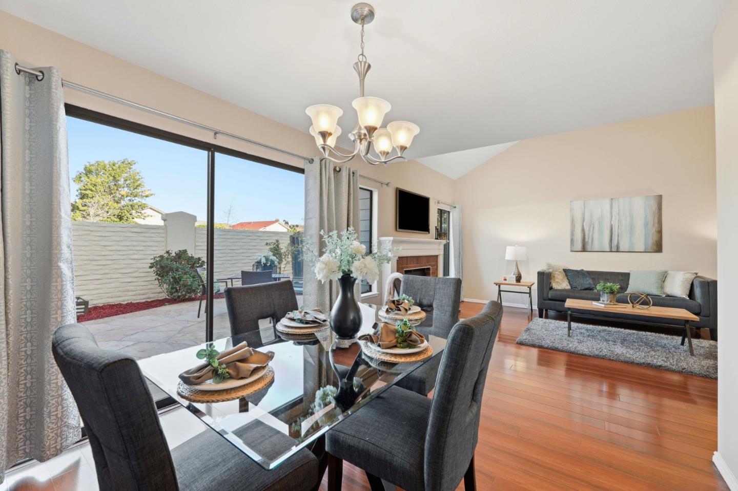 Detail Gallery Image 16 of 37 For 650 Folsom Cir, Milpitas,  CA 95035 - 2 Beds | 2 Baths