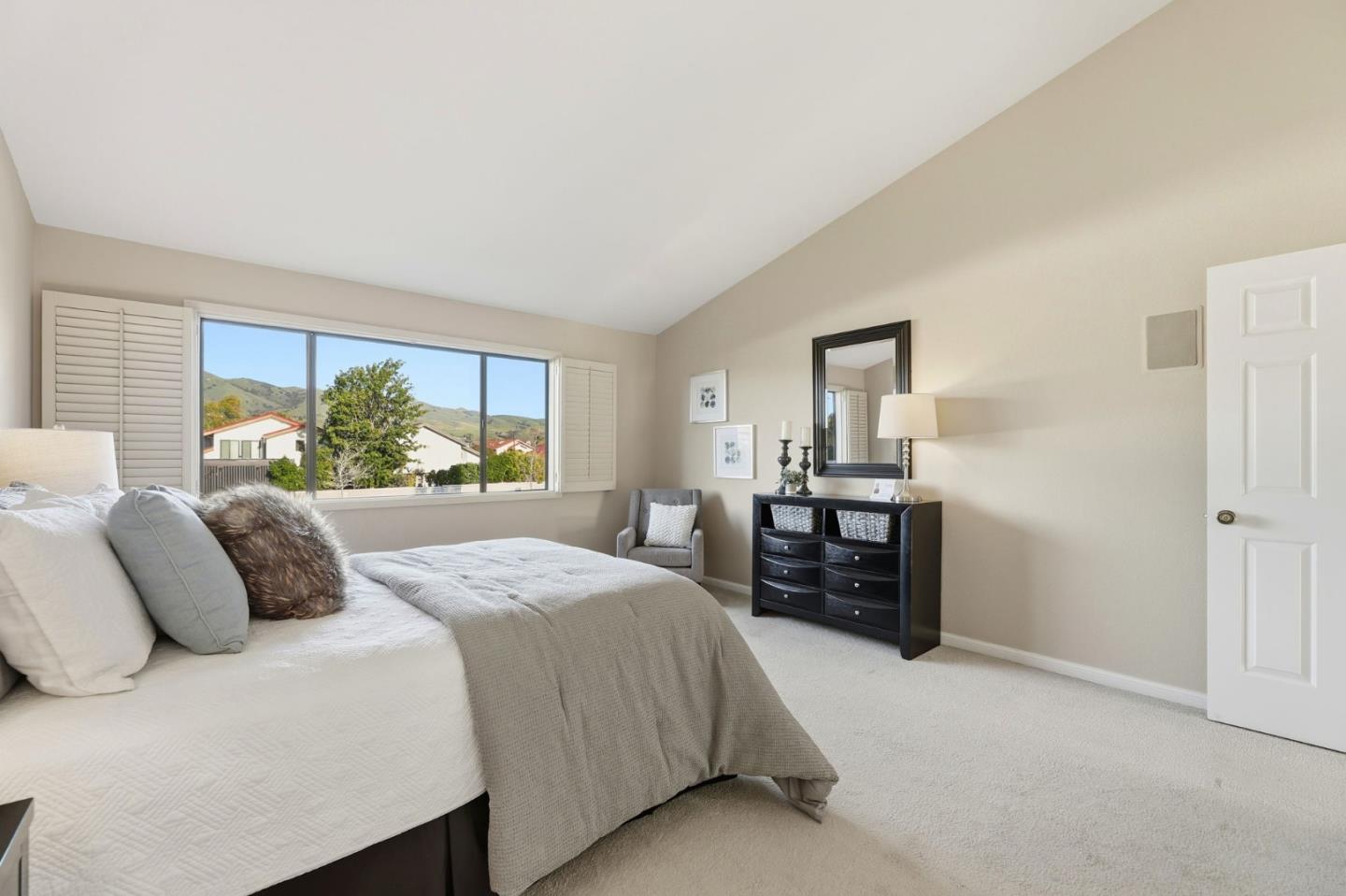 Detail Gallery Image 18 of 37 For 650 Folsom Cir, Milpitas,  CA 95035 - 2 Beds | 2 Baths