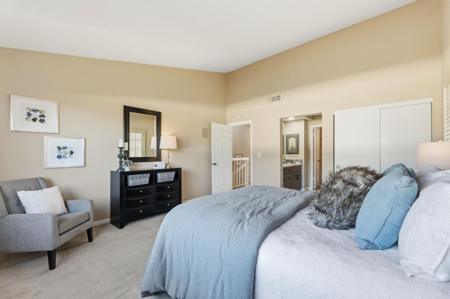 Detail Gallery Image 19 of 37 For 650 Folsom Cir, Milpitas,  CA 95035 - 2 Beds | 2 Baths