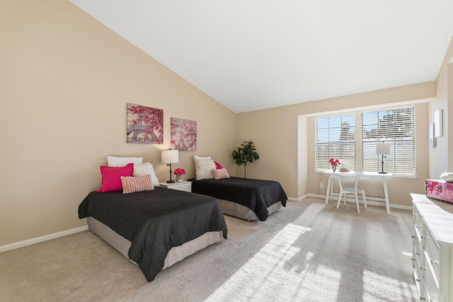 Detail Gallery Image 21 of 37 For 650 Folsom Cir, Milpitas,  CA 95035 - 2 Beds | 2 Baths