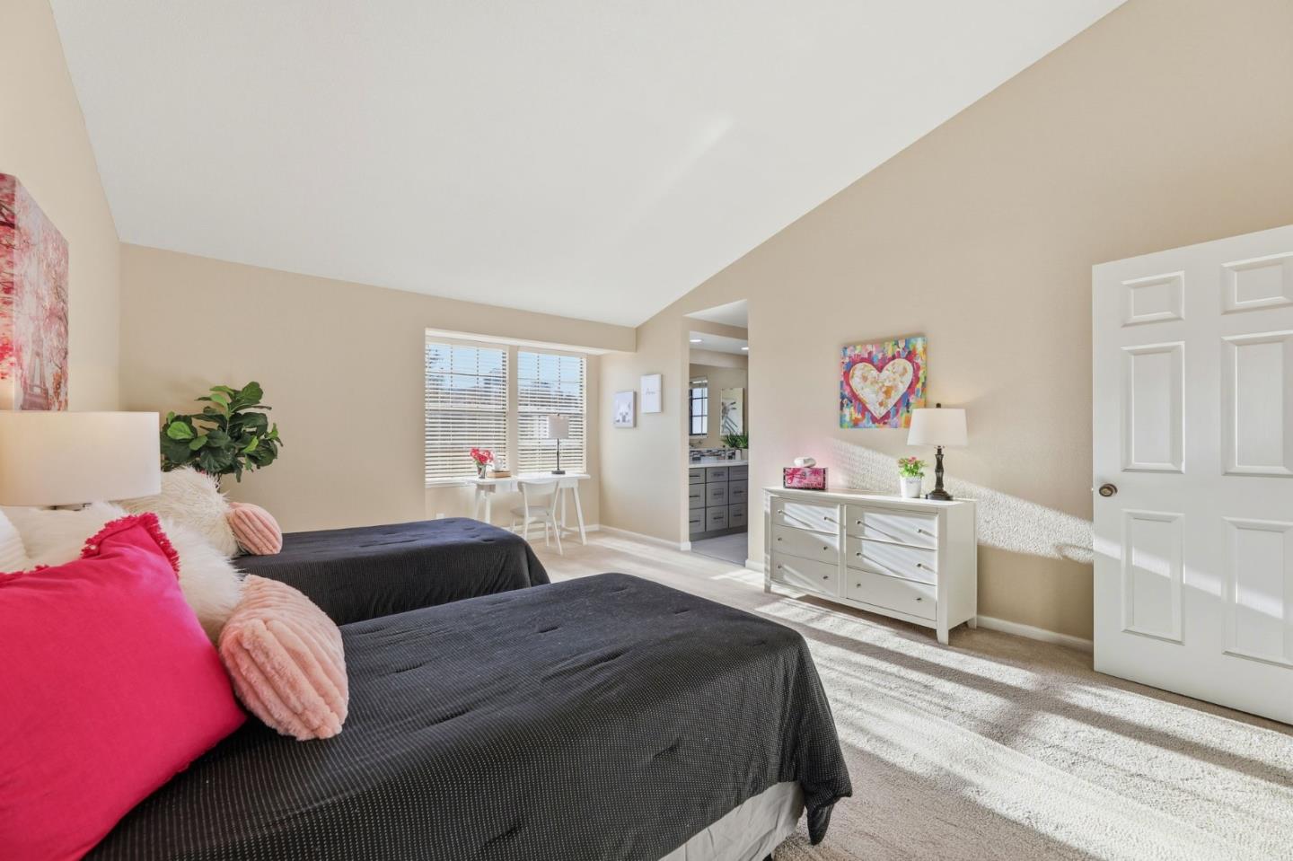 Detail Gallery Image 23 of 37 For 650 Folsom Cir, Milpitas,  CA 95035 - 2 Beds | 2 Baths