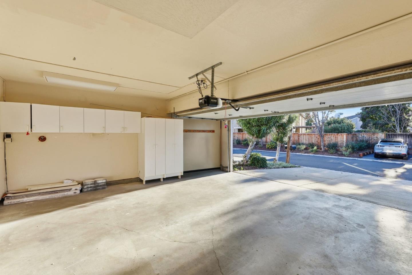 Detail Gallery Image 31 of 37 For 650 Folsom Cir, Milpitas,  CA 95035 - 2 Beds | 2 Baths