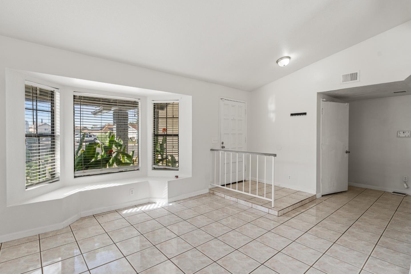 Detail Gallery Image 5 of 22 For 24363 Comfort Ct, Moreno Valley,  CA 92553 - 3 Beds | 2 Baths