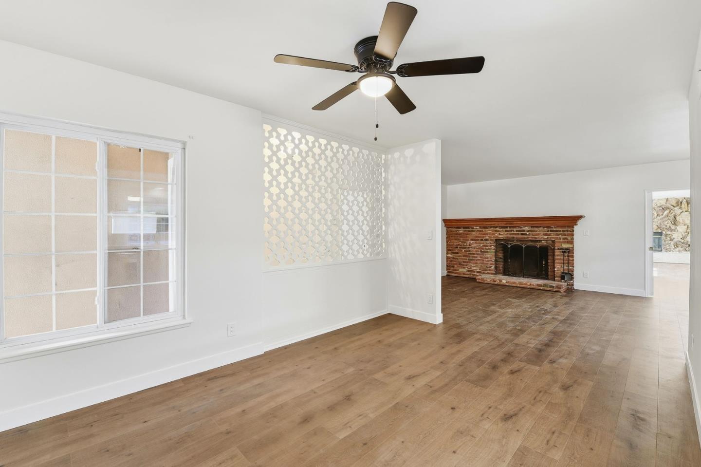 Detail Gallery Image 5 of 21 For 6539 Petit Ave, Van Nuys,  CA 91406 - 4 Beds | 2 Baths