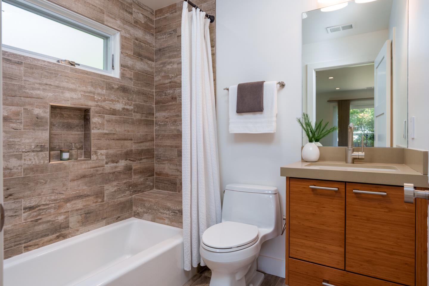 Detail Gallery Image 17 of 24 For 412 Stephen Rd, San Mateo,  CA 94403 - 4 Beds | 3/1 Baths