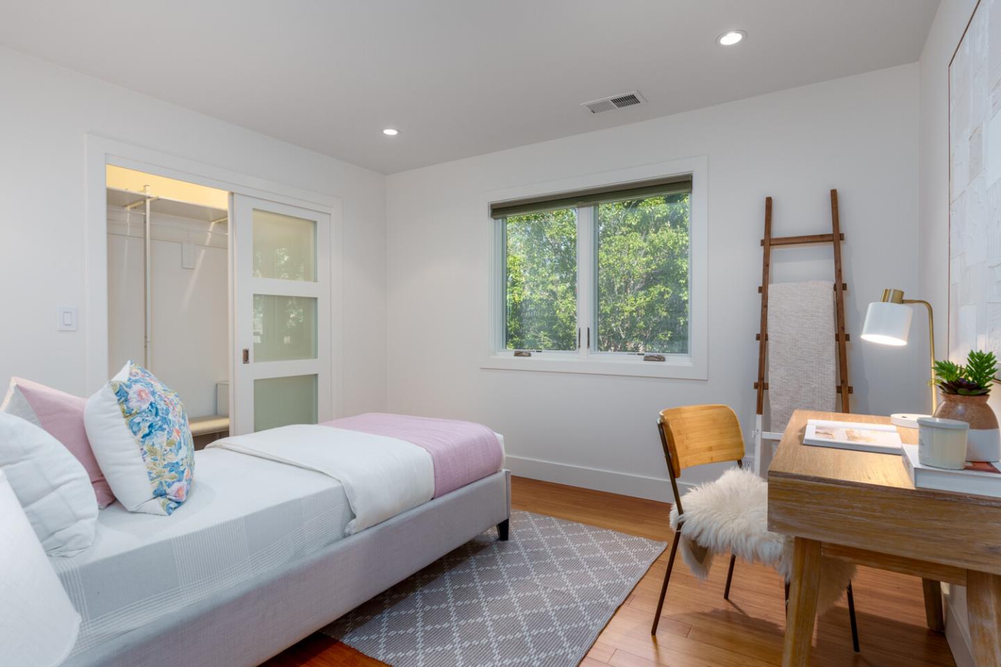 Detail Gallery Image 18 of 24 For 412 Stephen Rd, San Mateo,  CA 94403 - 4 Beds | 3/1 Baths