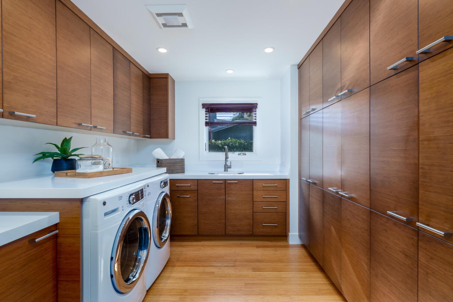 Detail Gallery Image 19 of 24 For 412 Stephen Rd, San Mateo,  CA 94403 - 4 Beds | 3/1 Baths