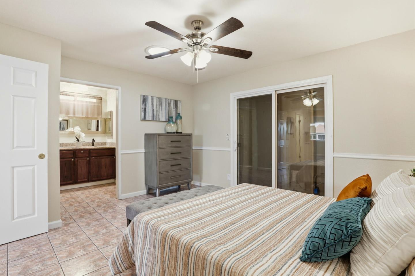 Detail Gallery Image 29 of 40 For 2030 Flintbury Ct, San Jose,  CA 95148 - 4 Beds | 3 Baths