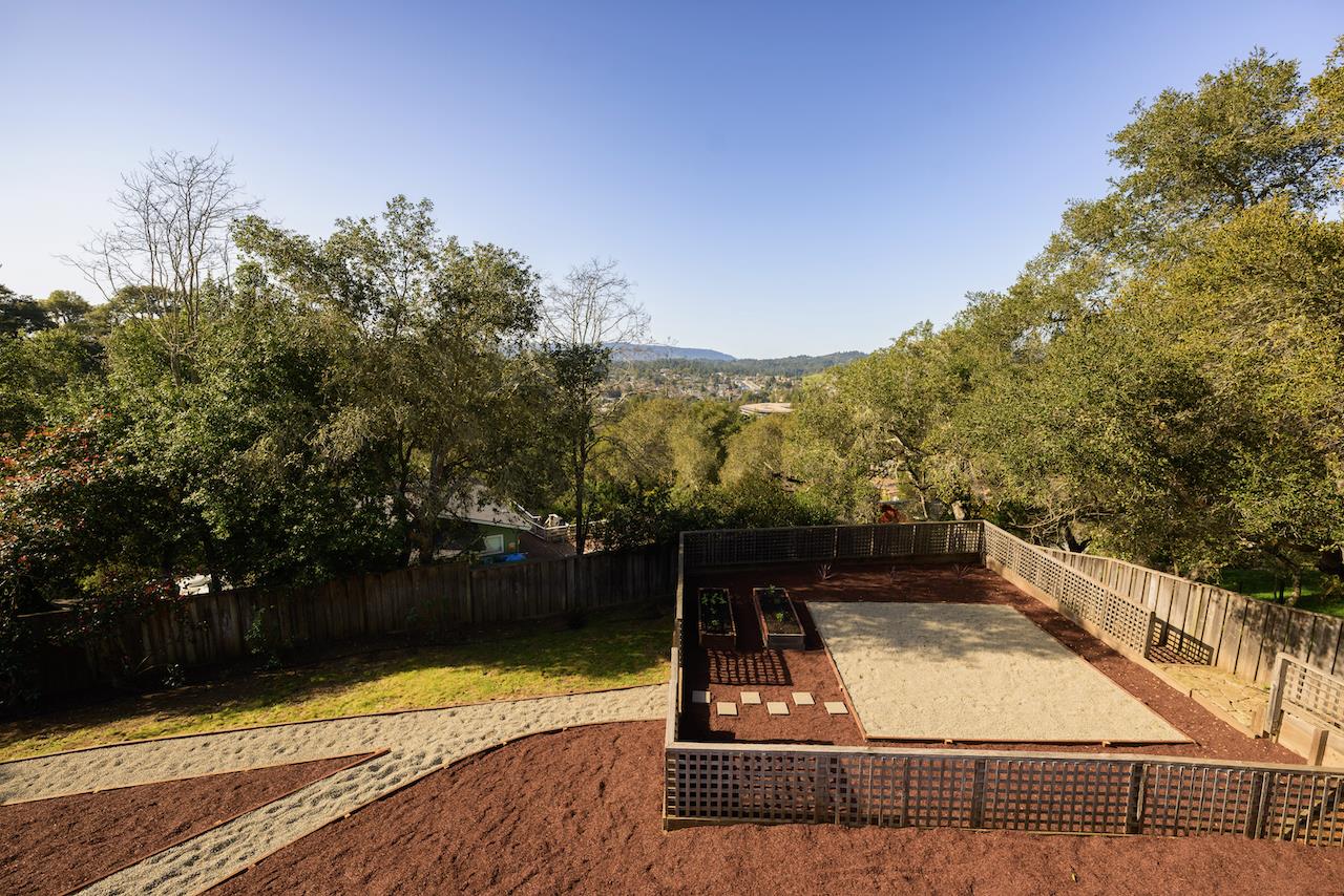 Detail Gallery Image 9 of 110 For 602 Navarra Dr, Scotts Valley,  CA 95066 - 3 Beds | 2 Baths