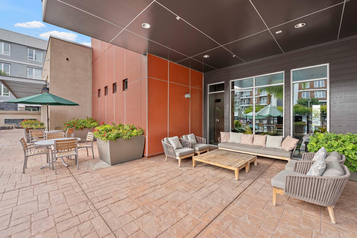 Detail Gallery Image 24 of 53 For 890 White Moonstone Loop, San Jose,  CA 95123 - 3 Beds | 3/1 Baths