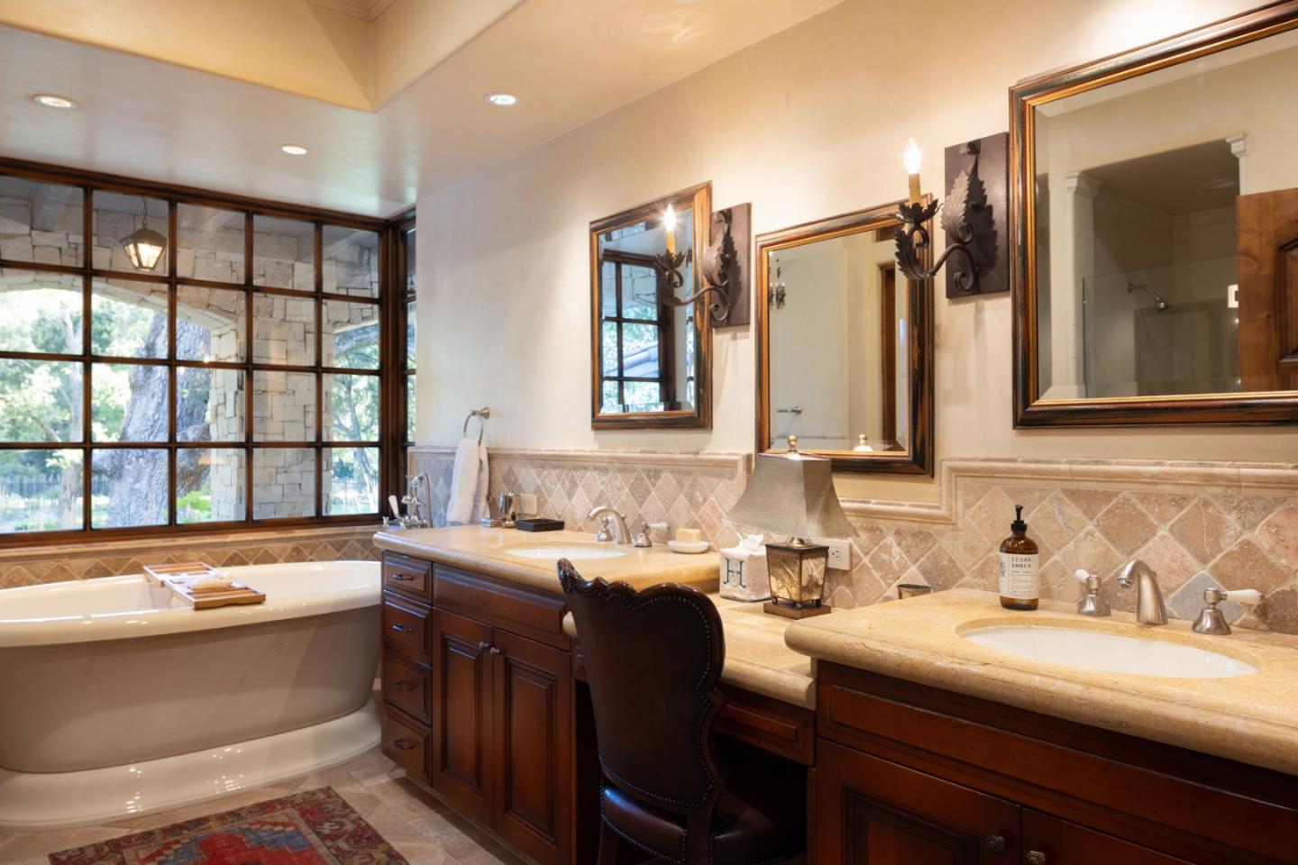 Detail Gallery Image 11 of 14 For 14 San Clemente Trl, Carmel,  CA 93923 - 5 Beds | 5/1 Baths