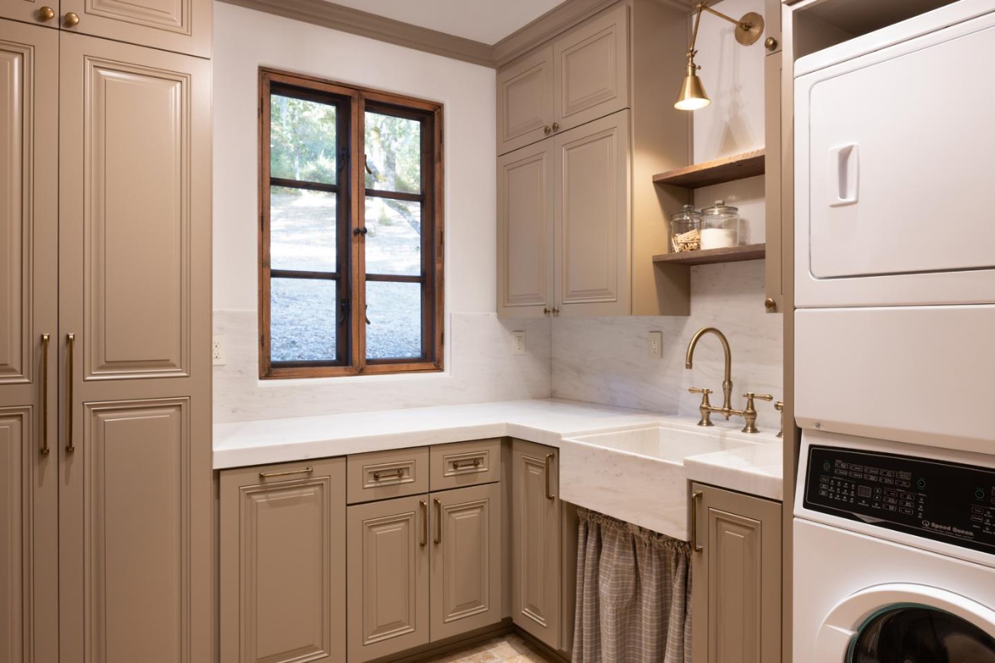 Detail Gallery Image 12 of 14 For 14 San Clemente Trl, Carmel,  CA 93923 - 5 Beds | 5/1 Baths