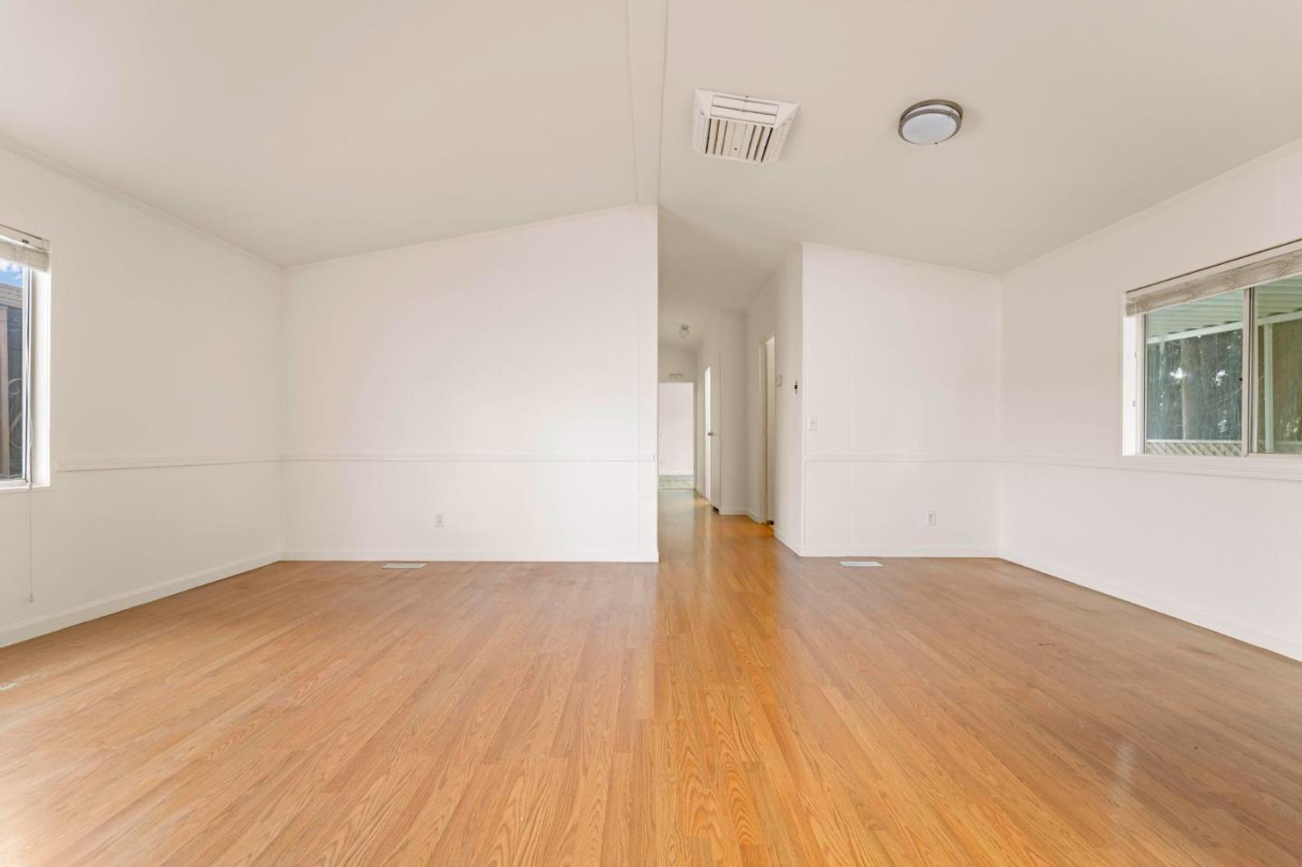 Detail Gallery Image 4 of 26 For 900 Golden Wheel Park Dr #66,  San Jose,  CA 95112 - 3 Beds | 2 Baths