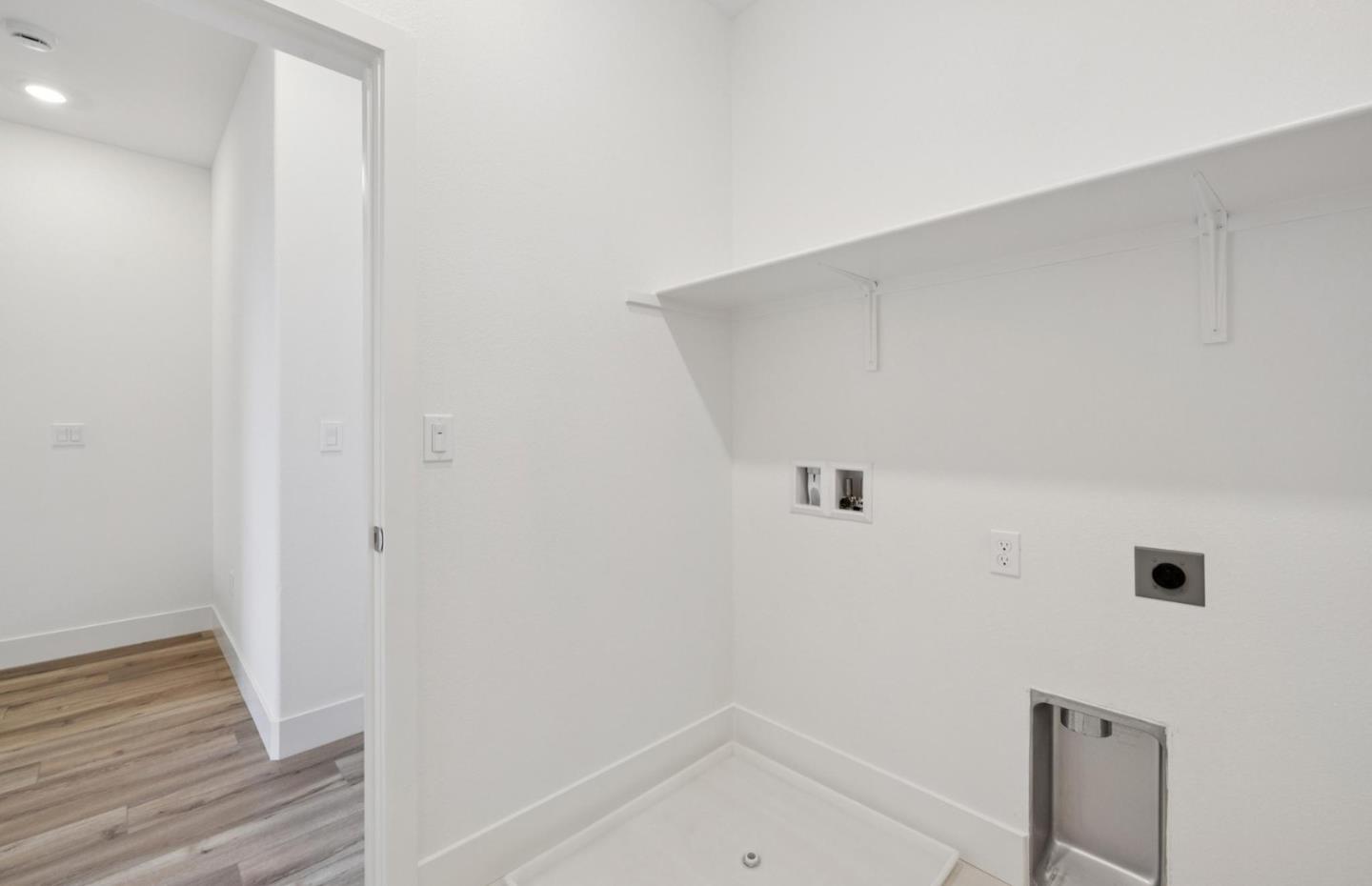 Detail Gallery Image 62 of 62 For 1357 Lilac Way, Milpitas,  CA 95035 - 3 Beds | 3/1 Baths