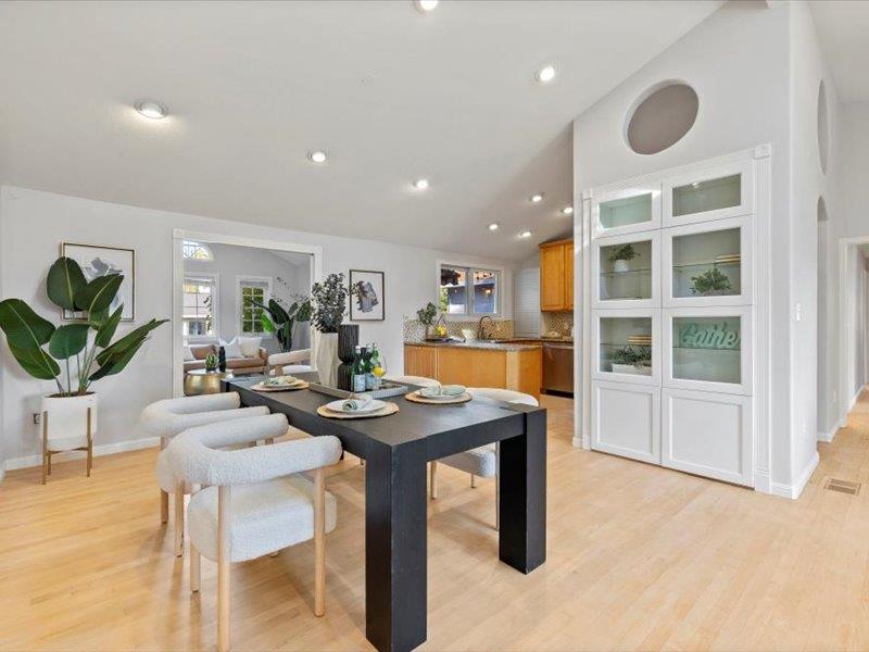 Detail Gallery Image 5 of 22 For 18255 Mccoy Ave, Saratoga,  CA 95070 - 4 Beds | 3 Baths