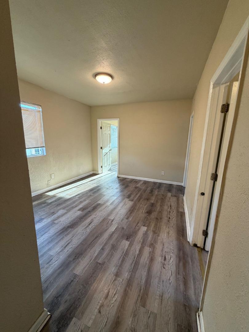 Detail Gallery Image 2 of 8 For 661 Clara St, Oakland,  CA 94603 - 3 Beds | 1 Baths