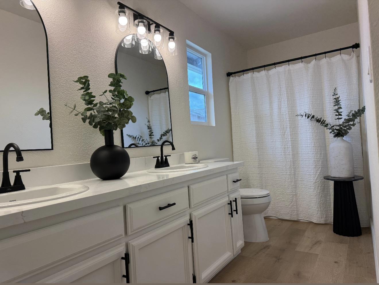 Detail Gallery Image 9 of 11 For 273 Merlot Ave, Greenfield,  CA 93927 - 4 Beds | 2 Baths