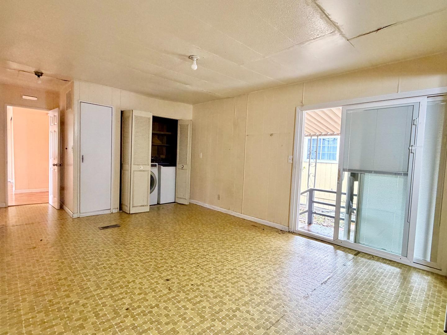 Detail Gallery Image 3 of 9 For 411 Lewis Rd #371,  San Jose,  CA 95111 - 2 Beds | 2 Baths