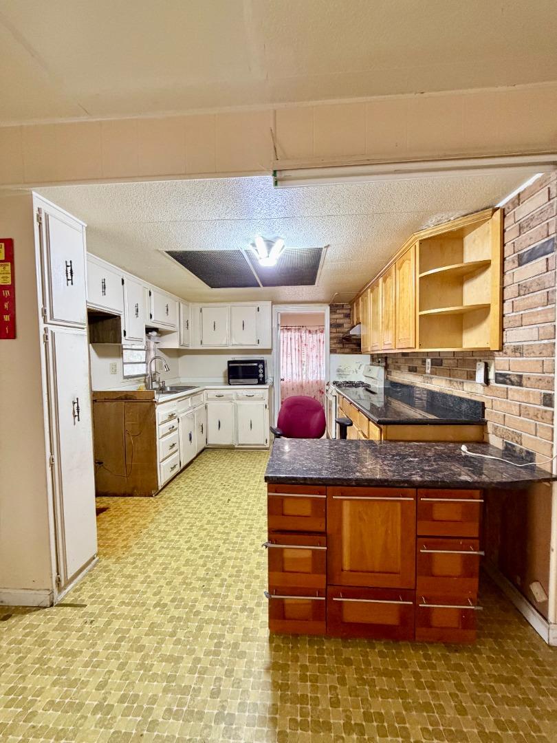 Detail Gallery Image 4 of 9 For 411 Lewis Rd #371,  San Jose,  CA 95111 - 2 Beds | 2 Baths