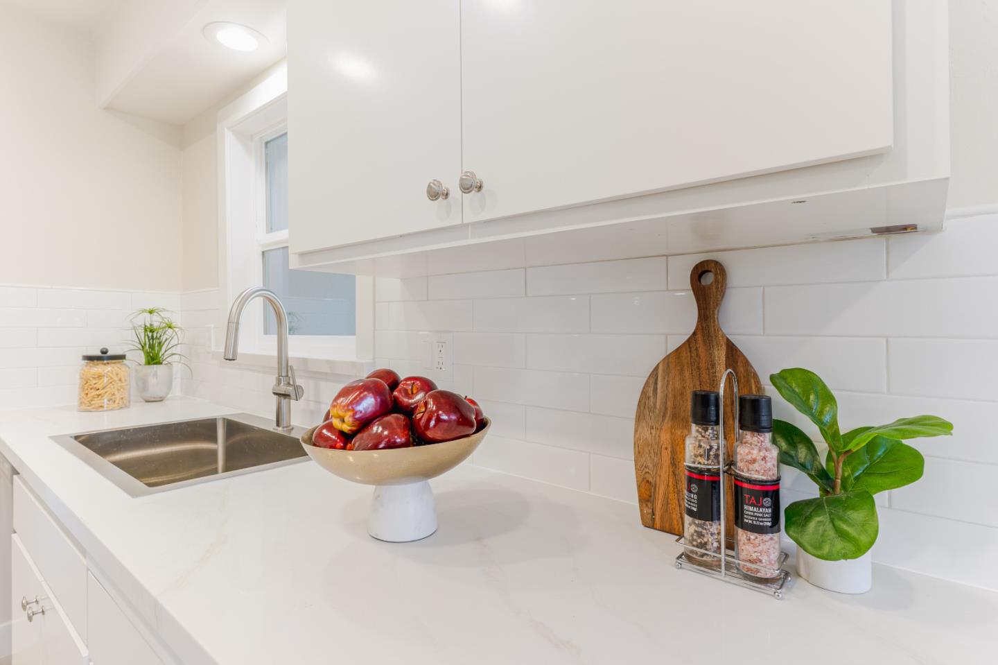 Detail Gallery Image 8 of 37 For 2994 Jerald Ave, Santa Clara,  CA 95051 - 3 Beds | 2 Baths