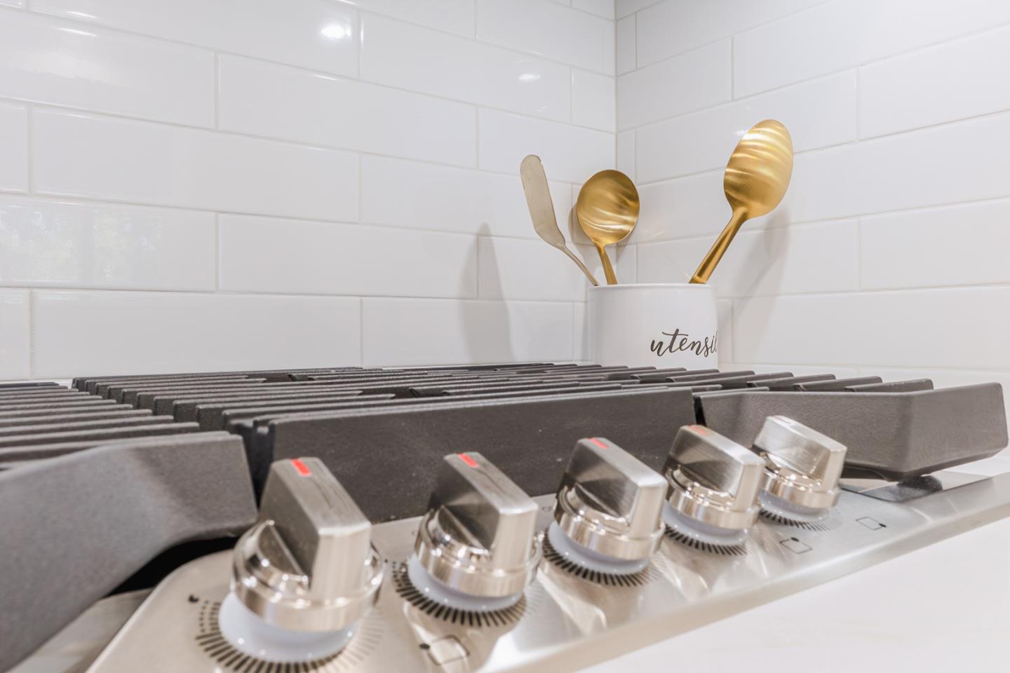 Detail Gallery Image 9 of 37 For 2994 Jerald Ave, Santa Clara,  CA 95051 - 3 Beds | 2 Baths