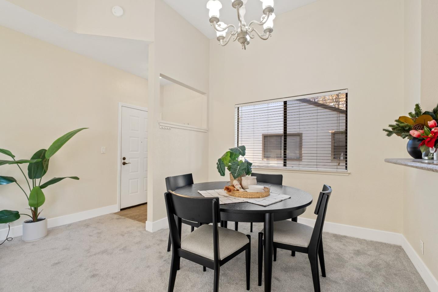 Detail Gallery Image 10 of 39 For 1309 Fairway Entrance Dr, San Jose,  CA 95131 - 2 Beds | 2 Baths