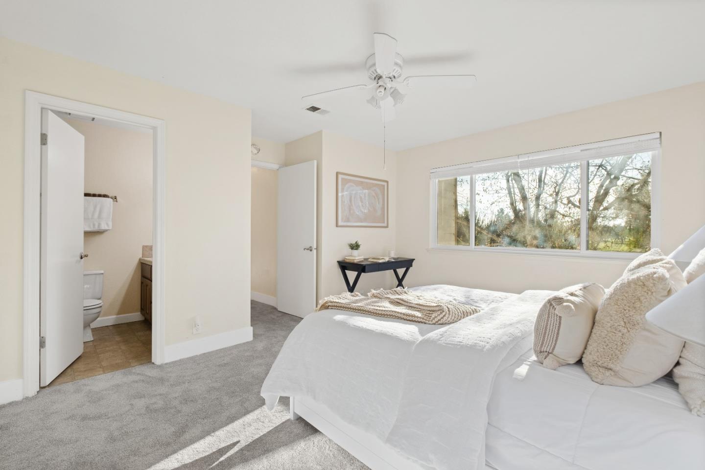 Detail Gallery Image 19 of 39 For 1309 Fairway Entrance Dr, San Jose,  CA 95131 - 2 Beds | 2 Baths