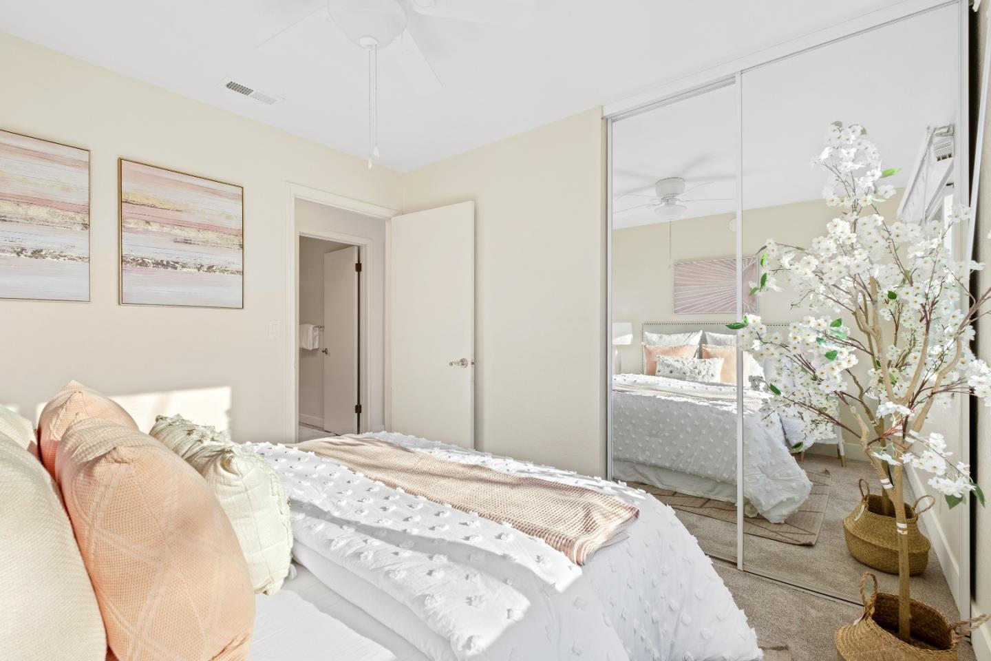 Detail Gallery Image 22 of 39 For 1309 Fairway Entrance Dr, San Jose,  CA 95131 - 2 Beds | 2 Baths