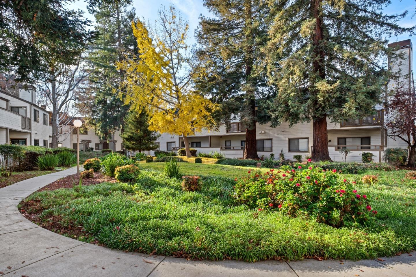 Detail Gallery Image 30 of 39 For 1309 Fairway Entrance Dr, San Jose,  CA 95131 - 2 Beds | 2 Baths