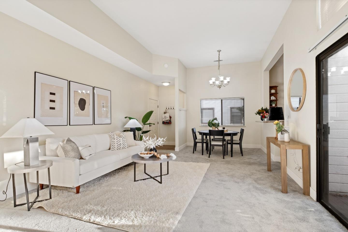 Detail Gallery Image 4 of 39 For 1309 Fairway Entrance Dr, San Jose,  CA 95131 - 2 Beds | 2 Baths