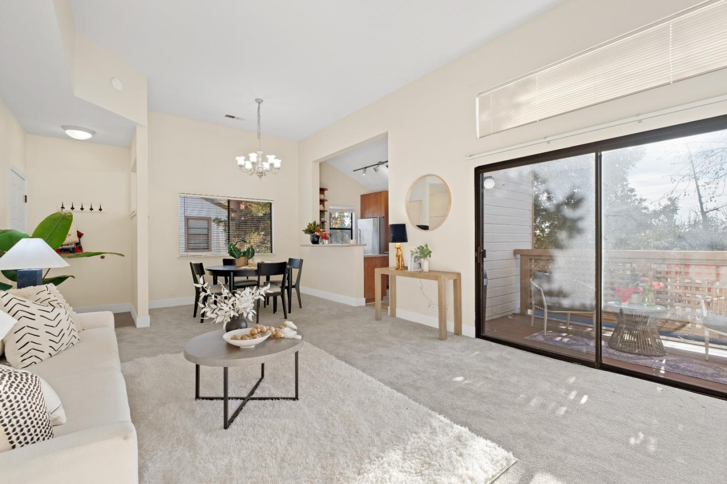 Detail Gallery Image 7 of 39 For 1309 Fairway Entrance Dr, San Jose,  CA 95131 - 2 Beds | 2 Baths