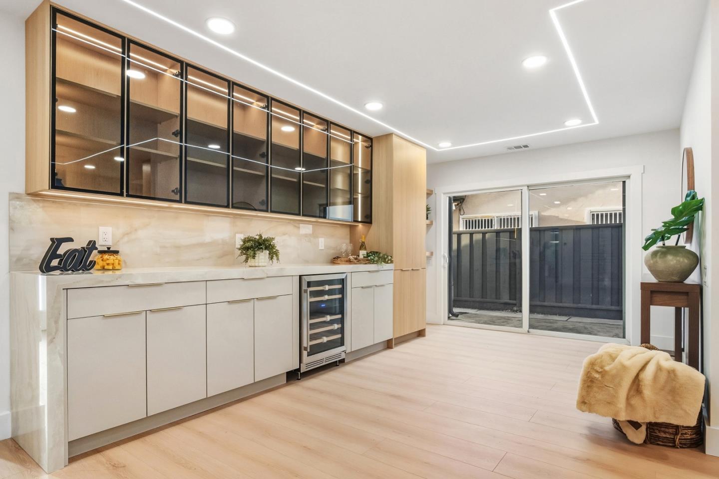 Detail Gallery Image 7 of 19 For 4901 Avenida De Carmen, Santa Clara,  CA 95054 - 3 Beds | 2 Baths