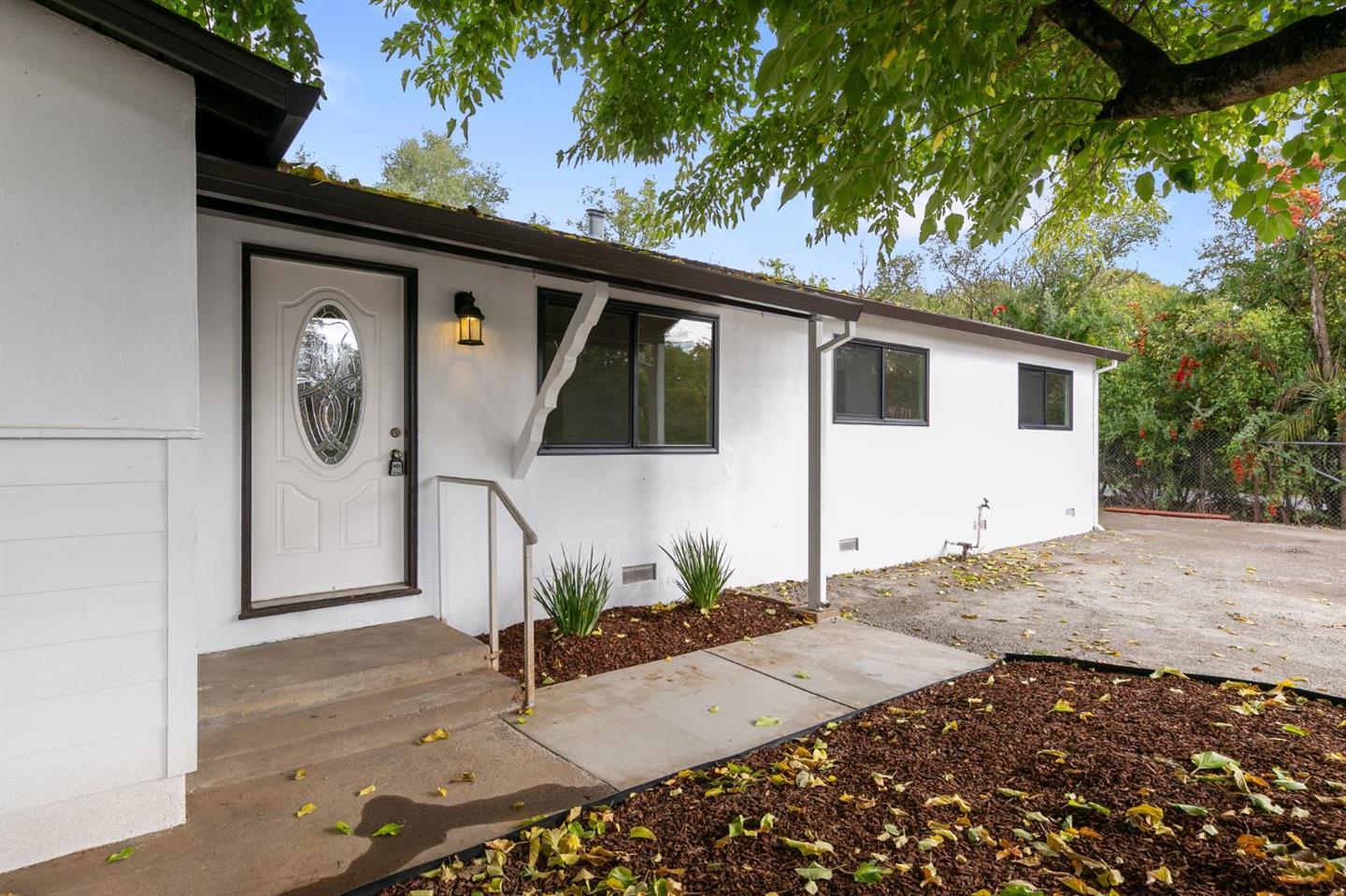 Detail Gallery Image 2 of 16 For 7748 Wachtel Way, Orangevale,  CA 95662 - 3 Beds | 2 Baths