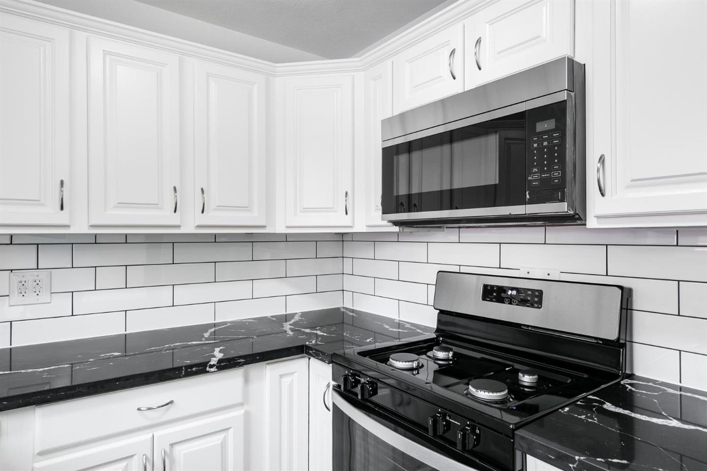 Detail Gallery Image 6 of 16 For 7748 Wachtel Way, Orangevale,  CA 95662 - 3 Beds | 2 Baths