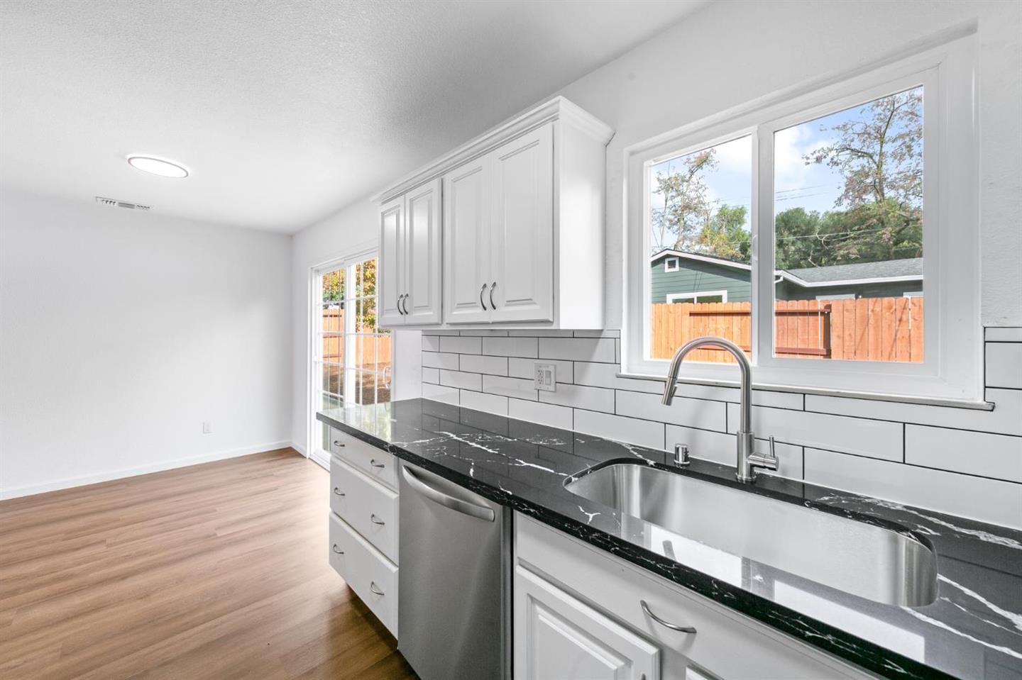 Detail Gallery Image 7 of 16 For 7748 Wachtel Way, Orangevale,  CA 95662 - 3 Beds | 2 Baths