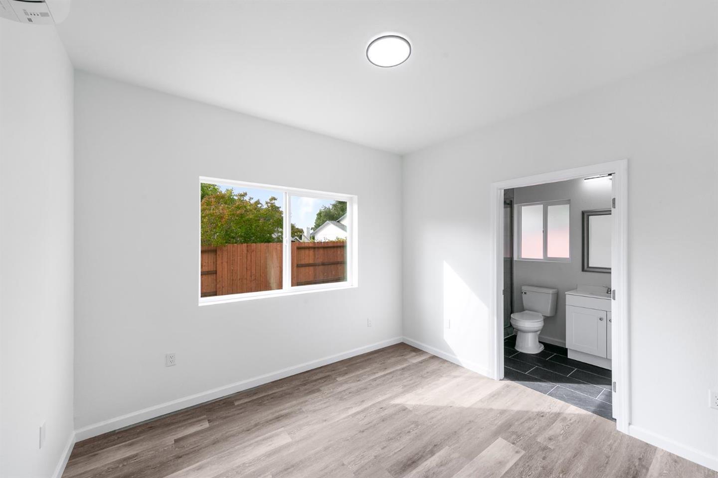 Detail Gallery Image 9 of 14 For 7750 Wachtel Way, Orangevale,  CA 95662 - 2 Beds | 2 Baths