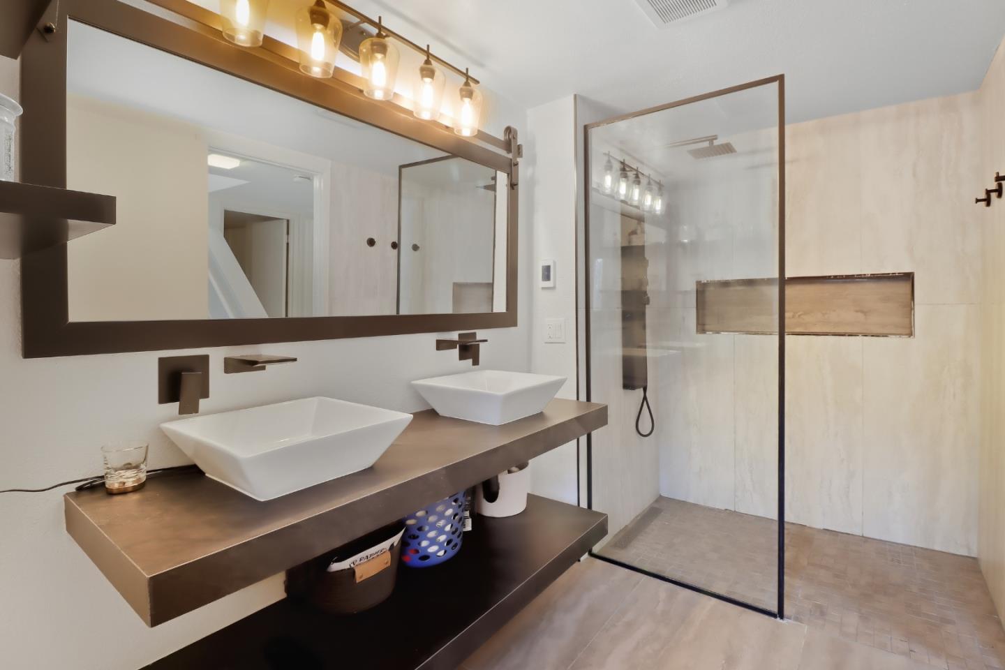 Detail Gallery Image 20 of 32 For 833 S San Tomas Aquino #L,  Campbell,  CA 95008 - 2 Beds | 2 Baths