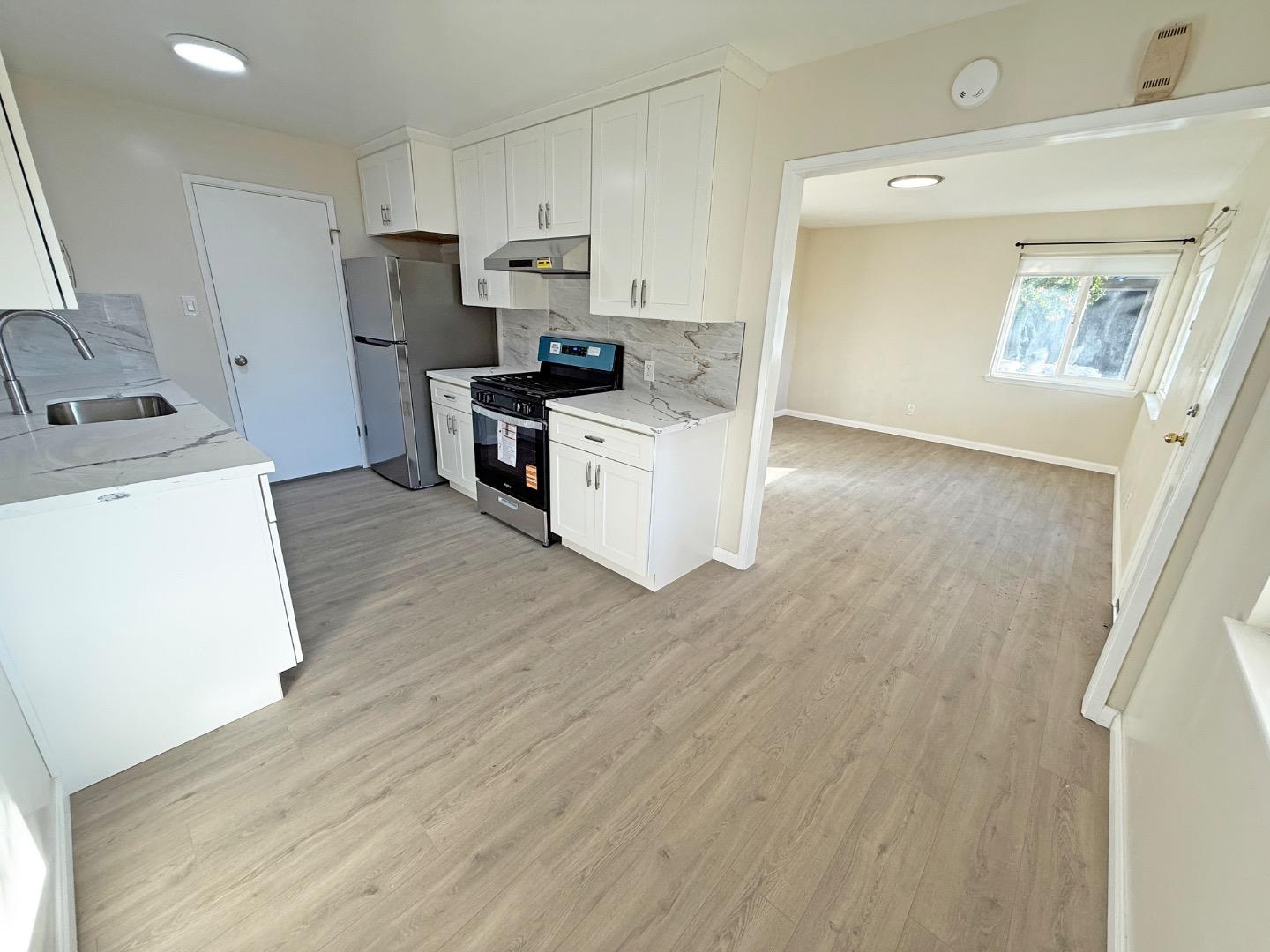 Detail Gallery Image 9 of 13 For 1024 Luther Ave, San Jose,  CA 95126 - 1 Beds | 1 Baths