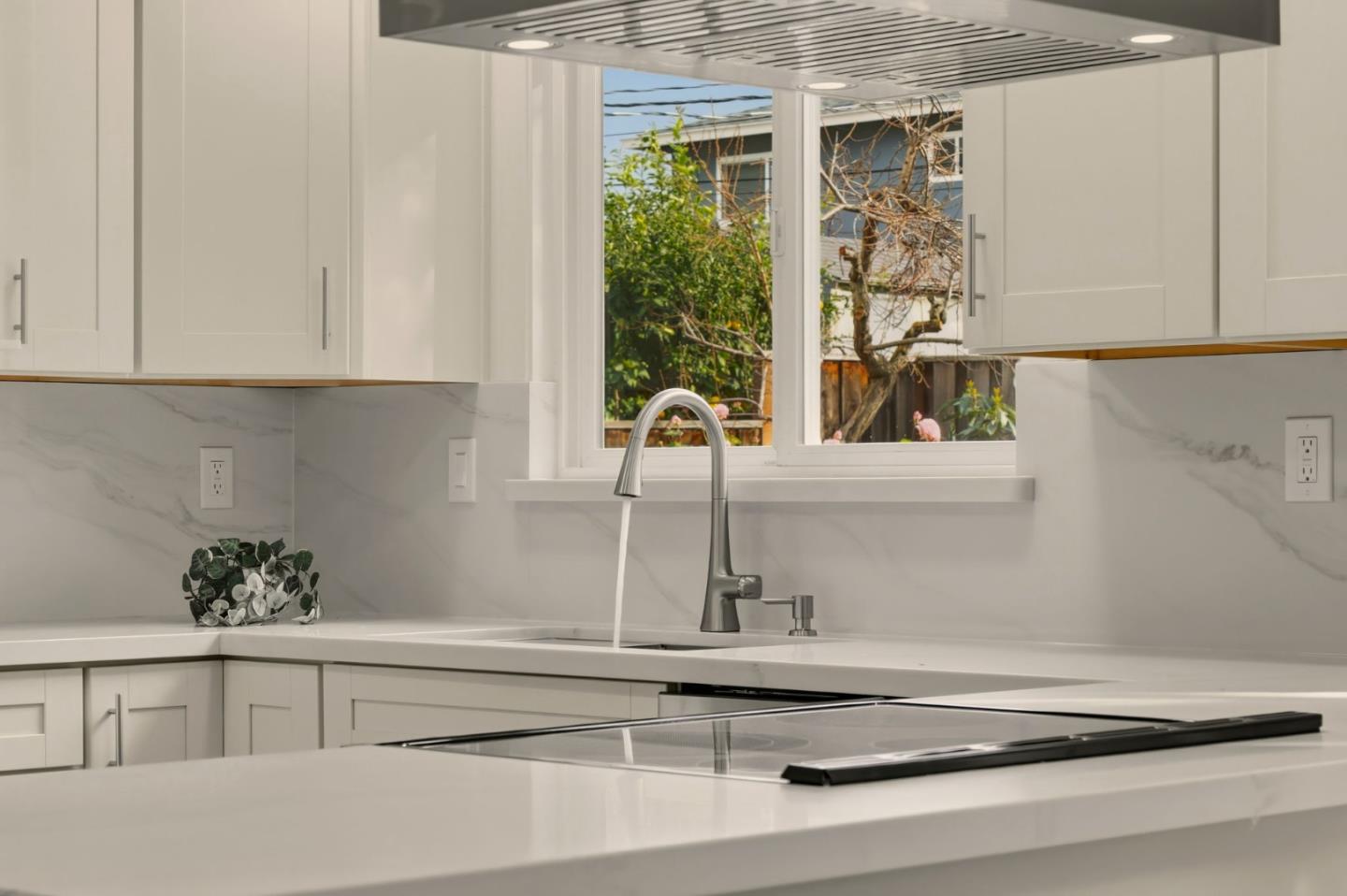 Detail Gallery Image 15 of 49 For 1598 Grand Teton Dr, Milpitas,  CA 95035 - 5 Beds | 2/1 Baths