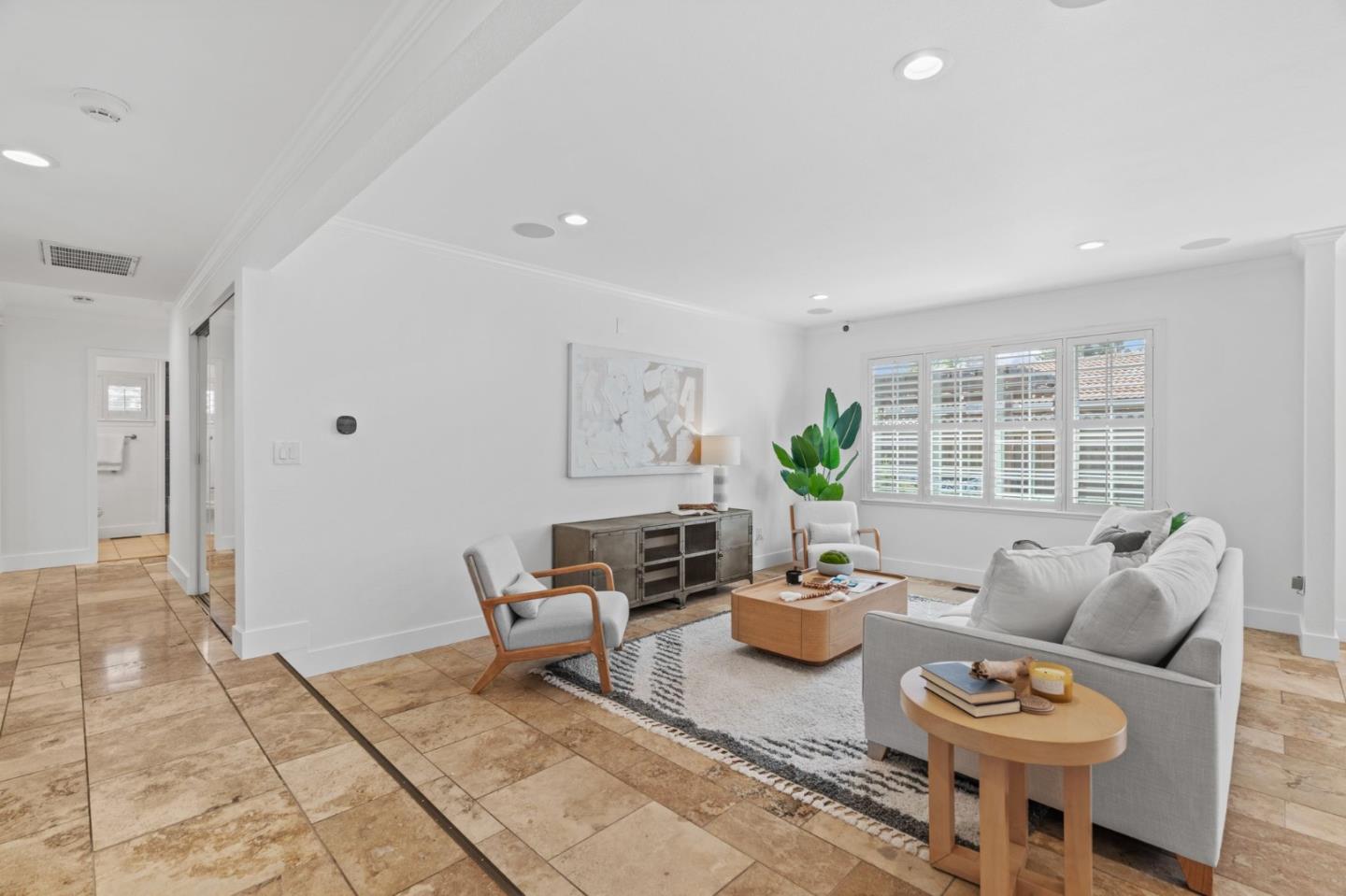 Detail Gallery Image 4 of 53 For 5749 San Lorenzo Dr, San Jose,  CA 95123 - 4 Beds | 2 Baths