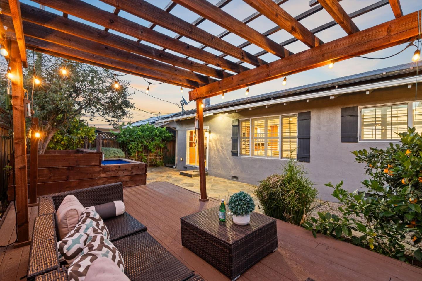 Detail Gallery Image 50 of 53 For 5749 San Lorenzo Dr, San Jose,  CA 95123 - 4 Beds | 2 Baths