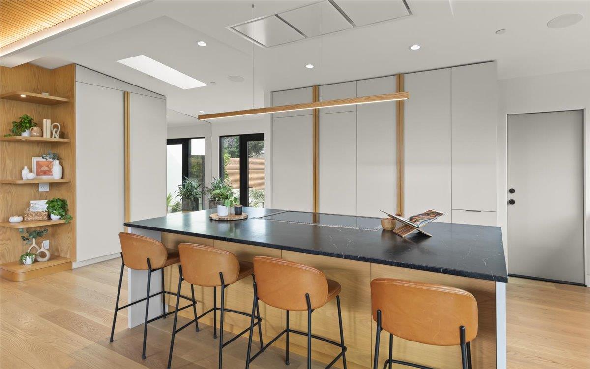 Detail Gallery Image 14 of 107 For 504 Century Dr, Campbell,  CA 95008 - 4 Beds | 3 Baths