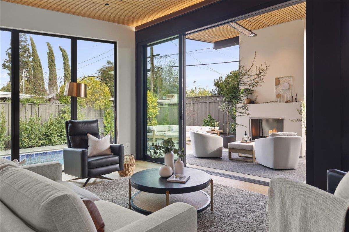 Detail Gallery Image 17 of 107 For 504 Century Dr, Campbell,  CA 95008 - 4 Beds | 3 Baths