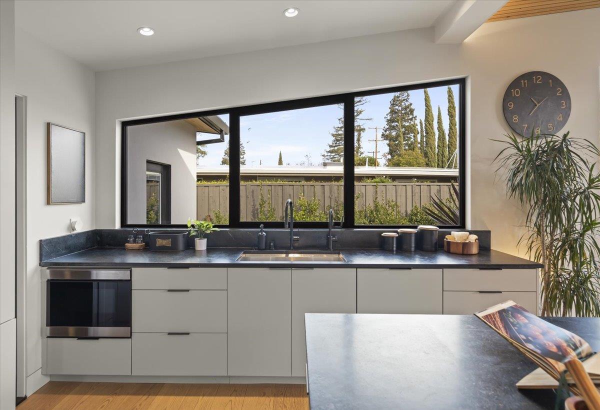 Detail Gallery Image 8 of 107 For 504 Century Dr, Campbell,  CA 95008 - 4 Beds | 3 Baths