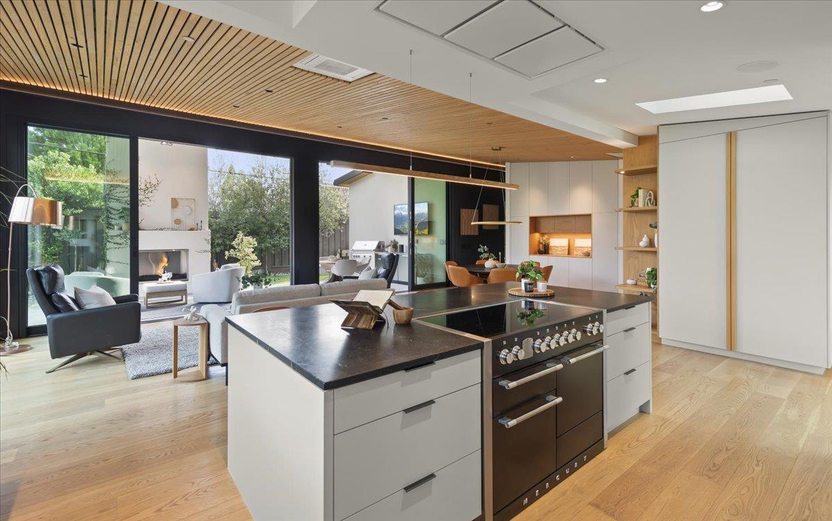 Detail Gallery Image 9 of 107 For 504 Century Dr, Campbell,  CA 95008 - 4 Beds | 3 Baths