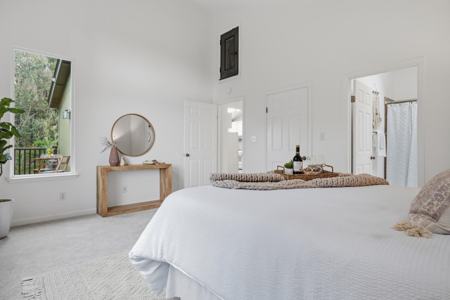 Detail Gallery Image 15 of 34 For 239 San Juan Ave, El Granada,  CA 94018 - 2 Beds | 1/1 Baths