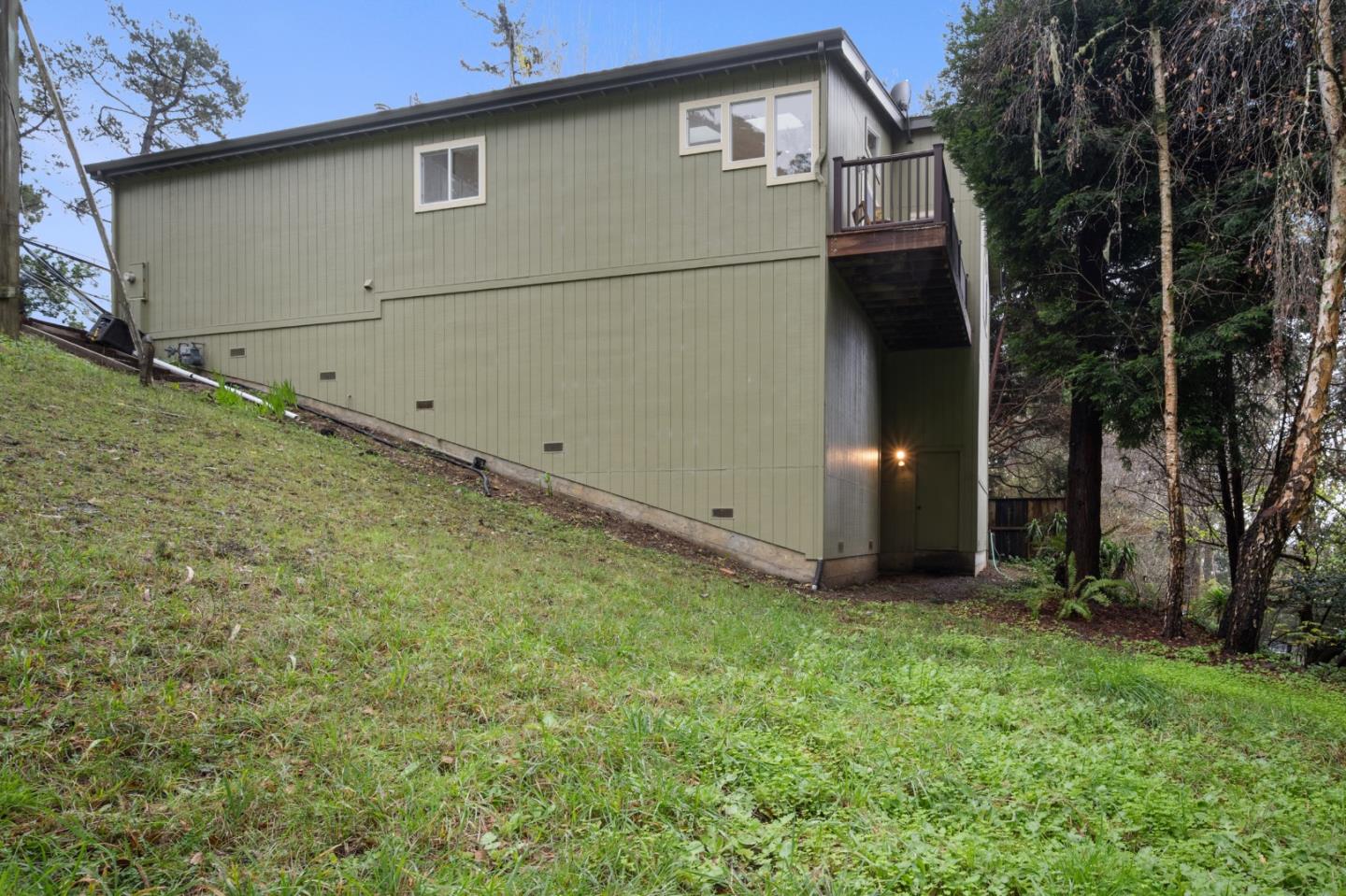 Detail Gallery Image 25 of 34 For 239 San Juan Ave, El Granada,  CA 94018 - 2 Beds | 1/1 Baths