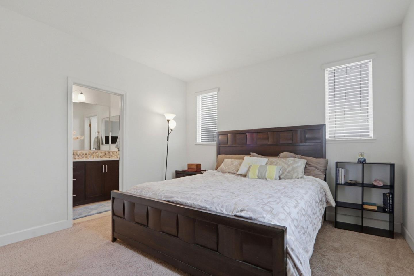 Detail Gallery Image 17 of 35 For 5659 Daylily St, Newark,  CA 94560 - 3 Beds | 3 Baths