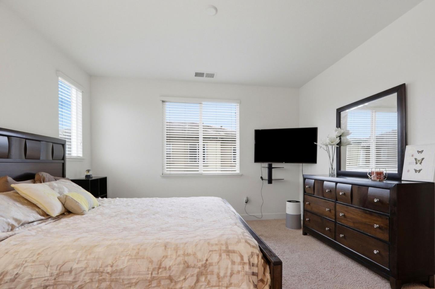 Detail Gallery Image 19 of 35 For 5659 Daylily St, Newark,  CA 94560 - 3 Beds | 3 Baths