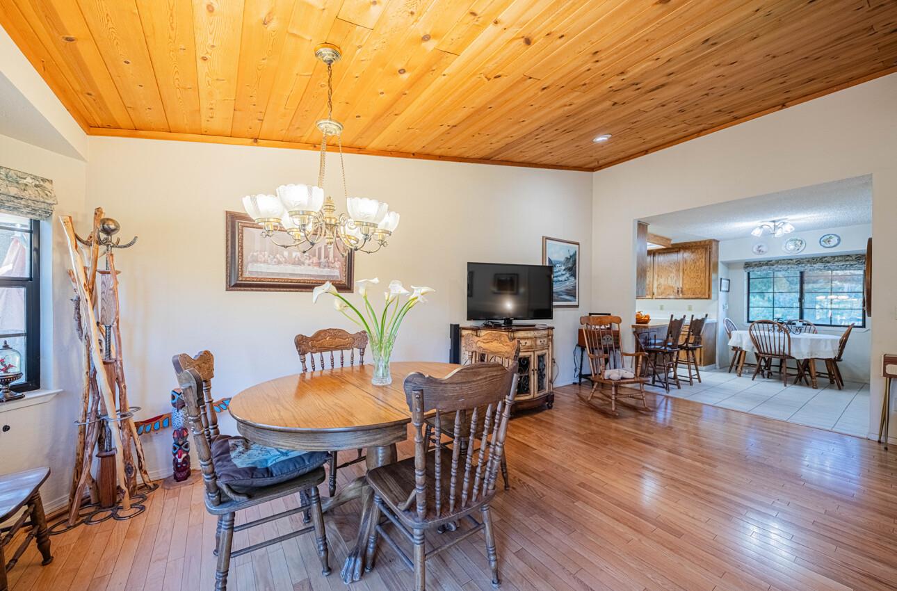 Detail Gallery Image 13 of 41 For 17777 Vierra Canyon Rd, Salinas,  CA 93907 - 3 Beds | 2 Baths